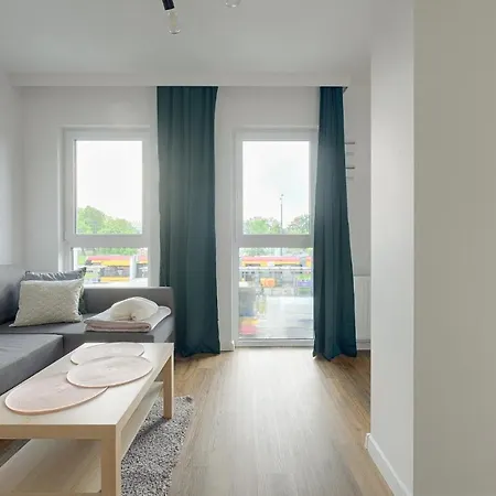 White Studio Targowa 10 *